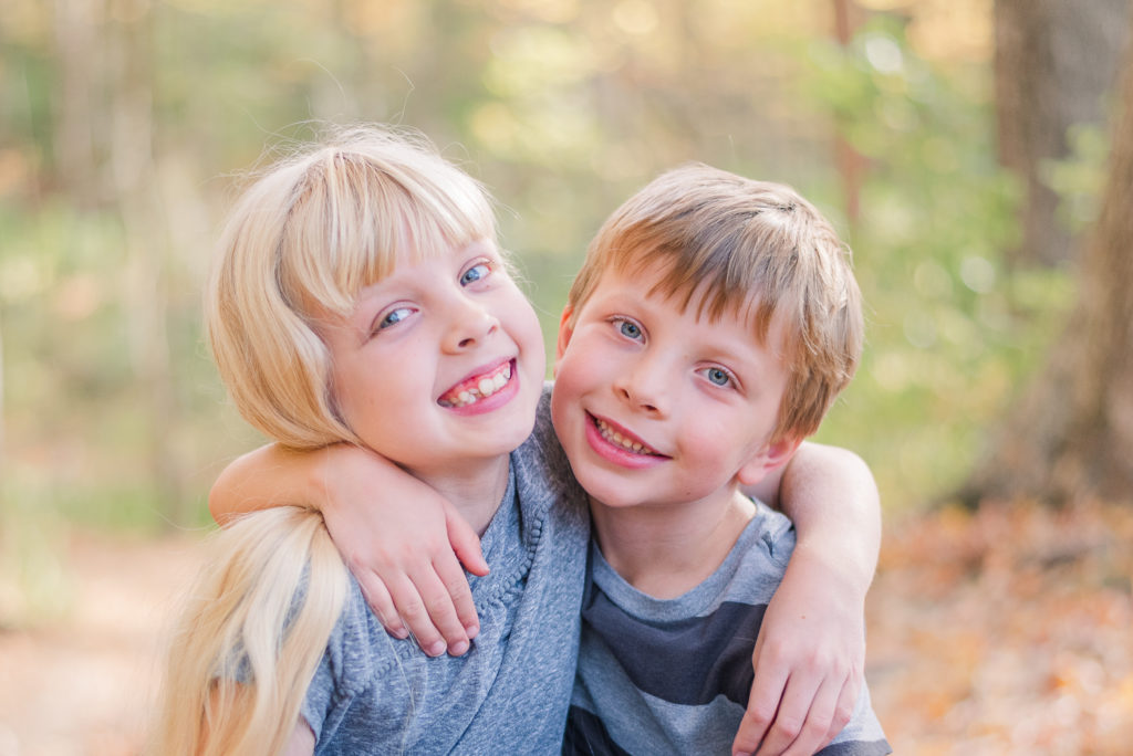 fall family session at sweet arrow reserve